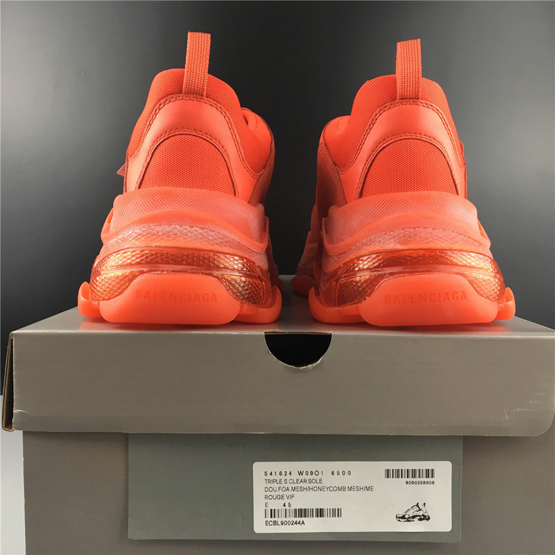 BLCG Triple S 541624-W09EO1-6500