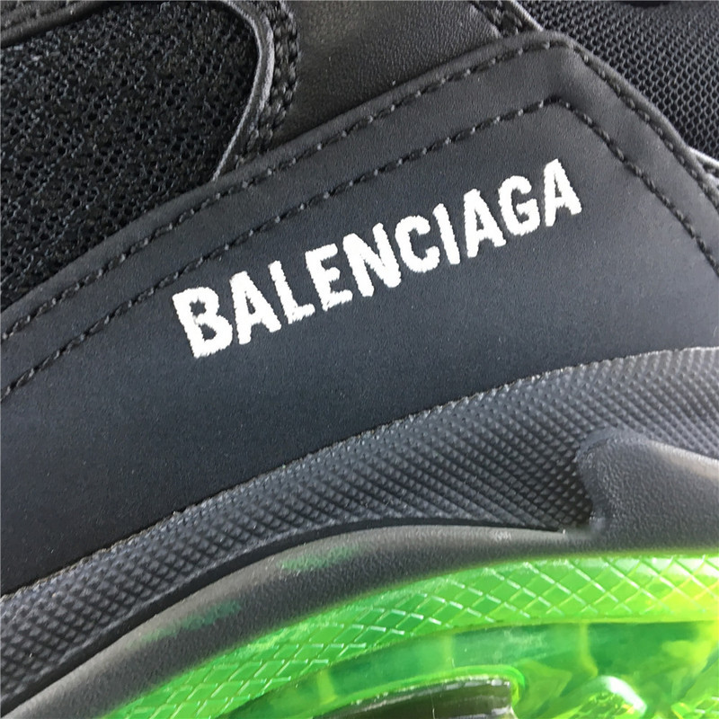 BLCG Triple S 541624-W0901-2140