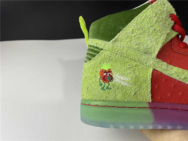Nike SB Dunk High “Strawberry Cough” CW7093-600