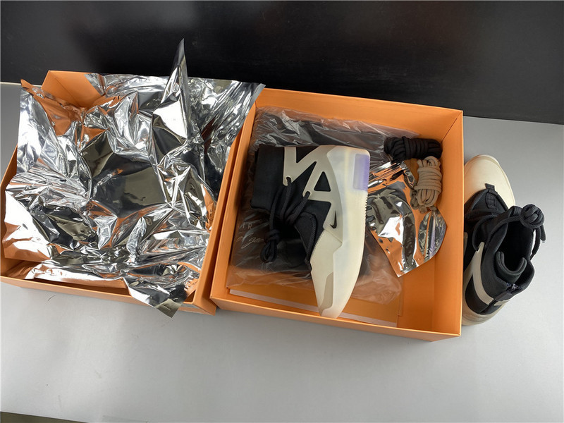 Nike Air Fear of God 1 String "The Question" AR4237-902