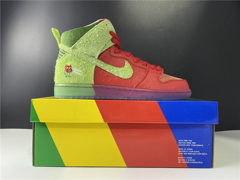 Nike SB Dunk High “Strawberry Cough” CW7093-600