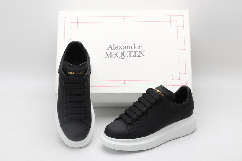 MQ Sneakers