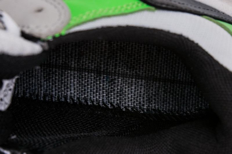 BLCG TRIPLE S 483513-W06E1