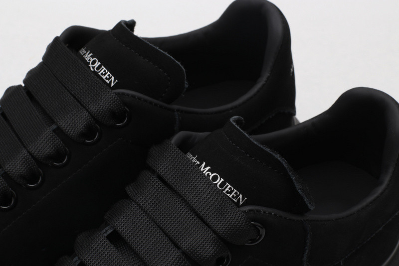 Alexander McQueen Sneakers 575412WHVIW1069