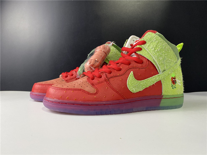 Nike SB Dunk High “Strawberry Cough” CW7093-600