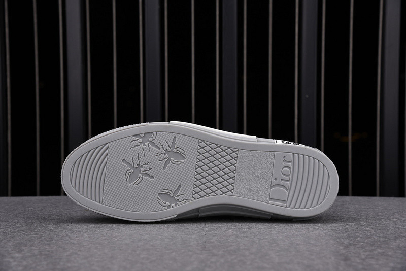 DR B23 High Top Sneaker