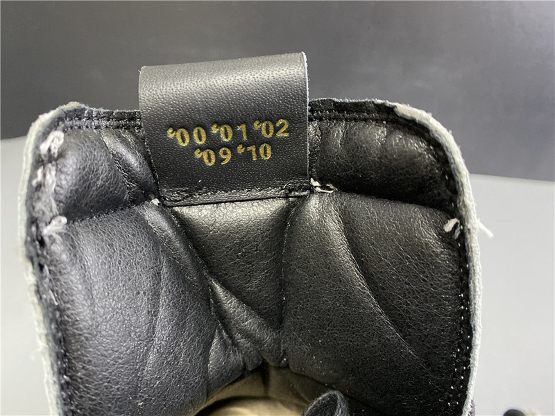 Air Jordan 1 High OG Black/Purple Gold 555088-171