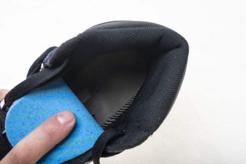 Air Jordan 1 Retro High OG “Blue Moon” 555088-115