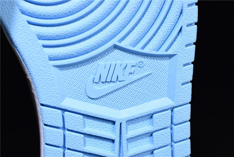 Air Jordan 1 Retro High OG “UNC Patent” CD0461-401