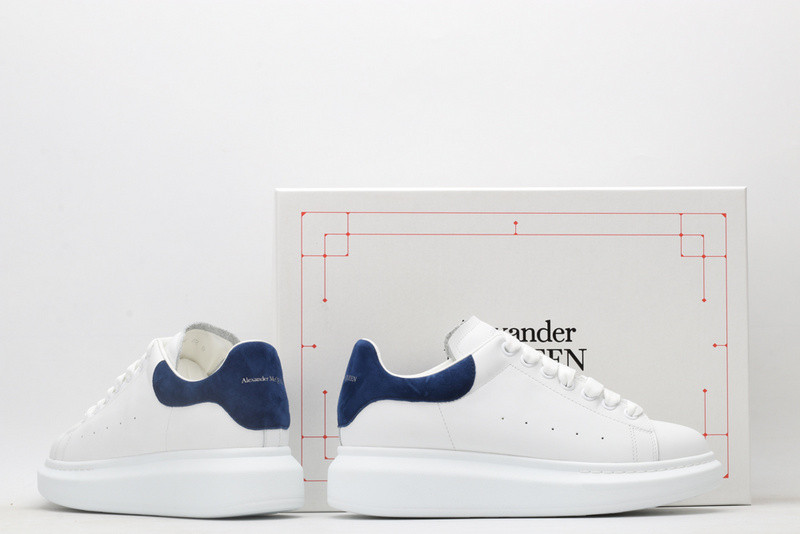 Alexander McQueen Sneakers 587691WHX12K9086