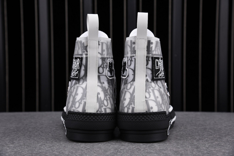 DR B23 High Top Sneaker