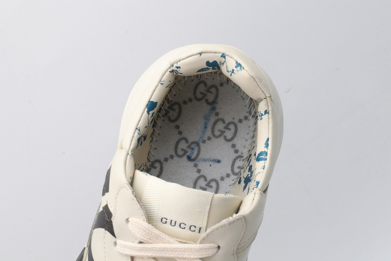 GC Rhyton sneaker with NY Yankees ™ patch