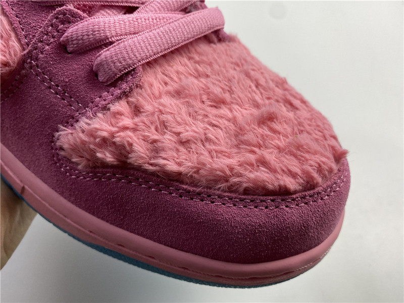 Grateful Dead x Nike SB Dunk Low 