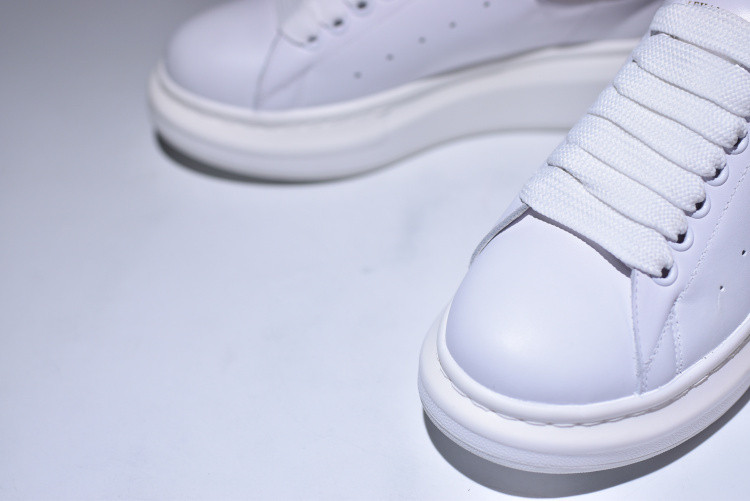 MQ Sneakers 462214-WHGP7-9182