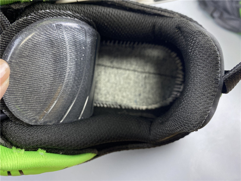 BLCG Track 2.0 570391-W2GN1-1012