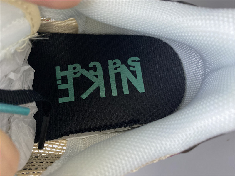 Sacai x Nike Pegasus VaporFly SP CI9928-301