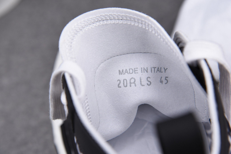 DR B23 High Top Sneaker