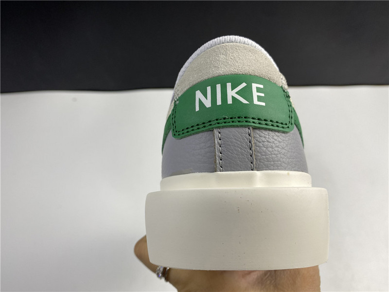 Sacai x Nike Blazer Low Medium Grey/Classic Green-White BV0076-403