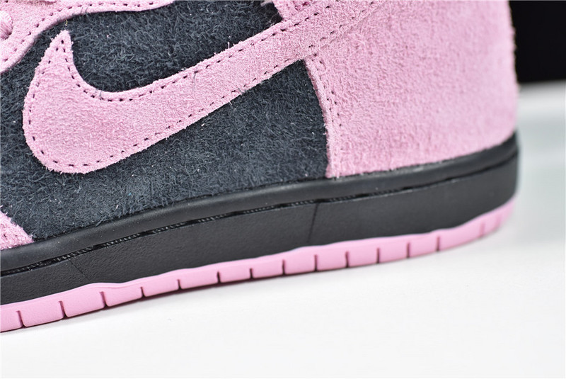 Nike SB Dunk High “Invert Celtics” CU7349-001