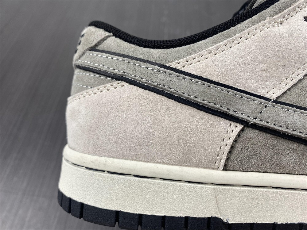 Otomo Katsuhiro x Nike SB Dunk Low Steamboy OST White Black LF0039-006