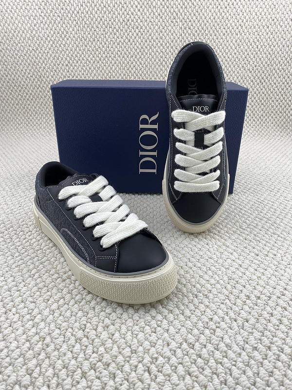 DR B33 Sneaker