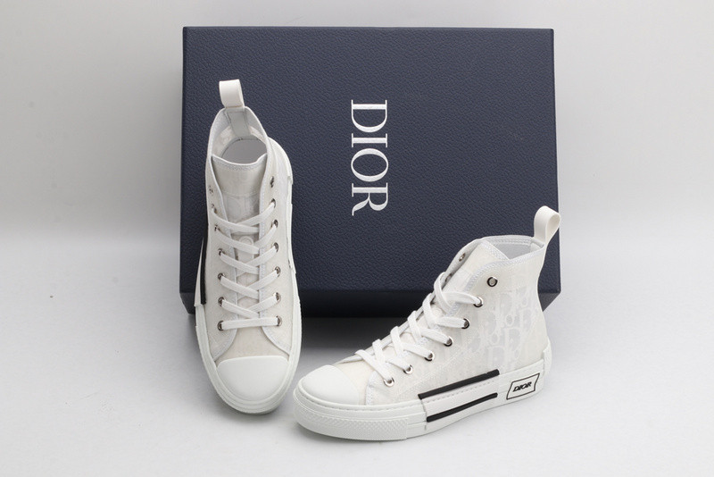 DR B23 High Top Sneaker
