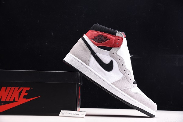 Air Jordan 1 High OG “Light Smoke Grey” 555088-126