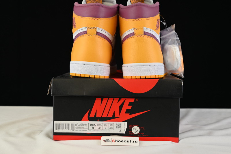 Air Jordan 1 High OG “Brotherhood” 555088-706