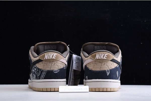 Travis Scott x Nike SB Dunk Low CT5053-001