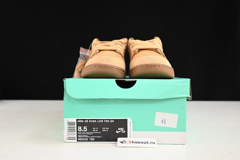 Nike SB Dunk Low “Reverse Reese Forbes Wheat” 883232-700