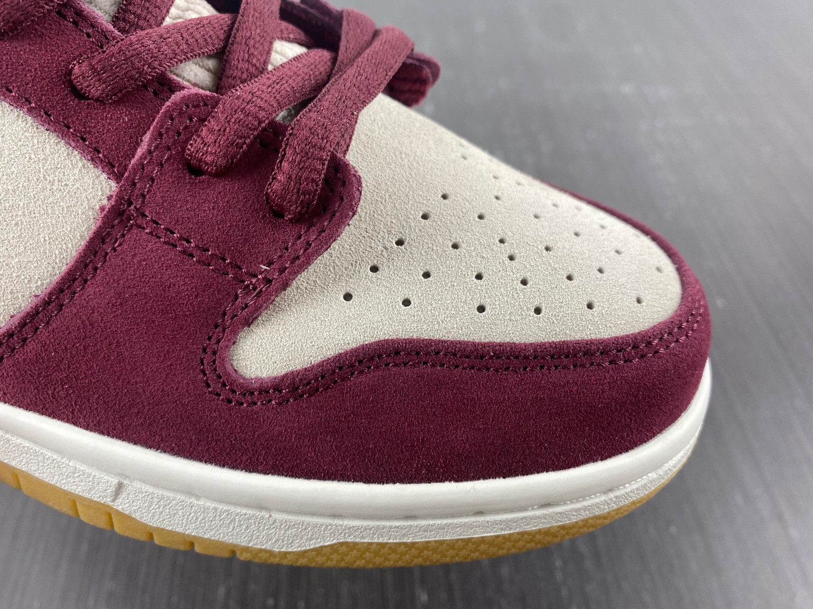 Skate Like a Girl x Nike SB Dunk Low DX4589-600