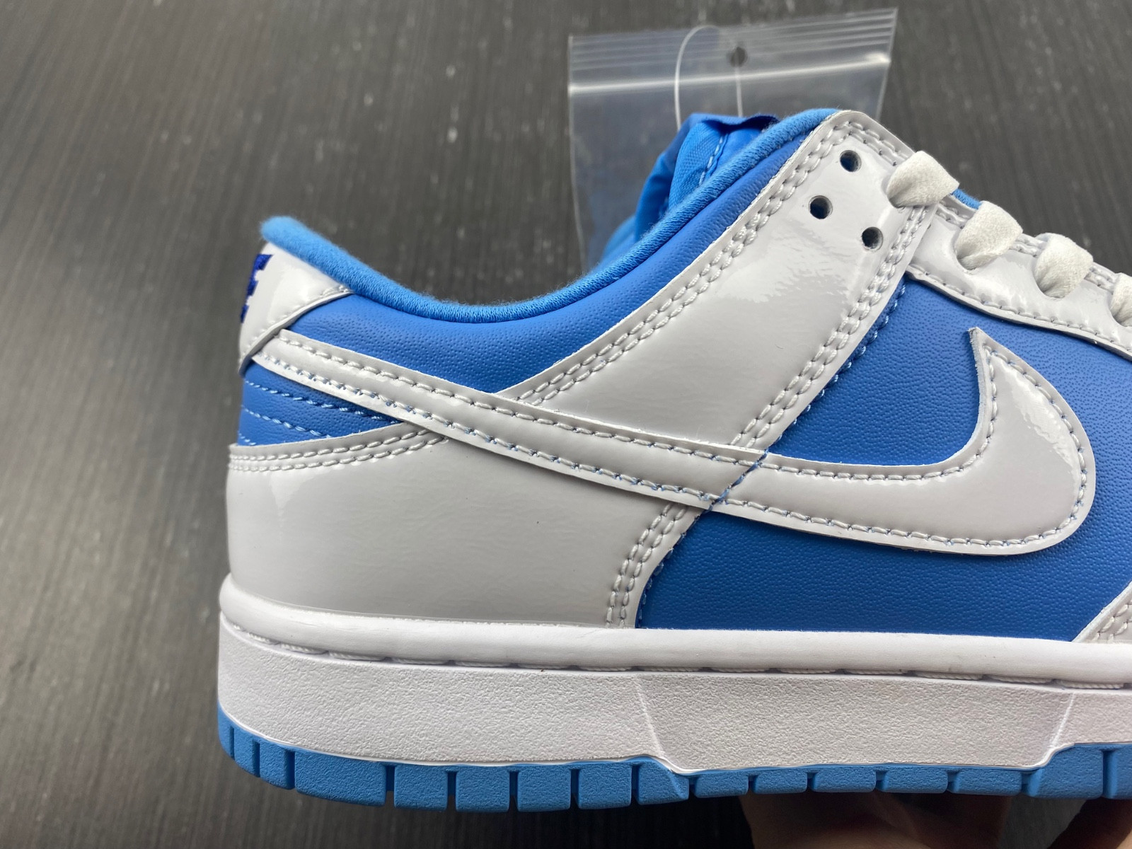 Nike Dunk Low WMNS “Reverse UNC” DJ9955-101