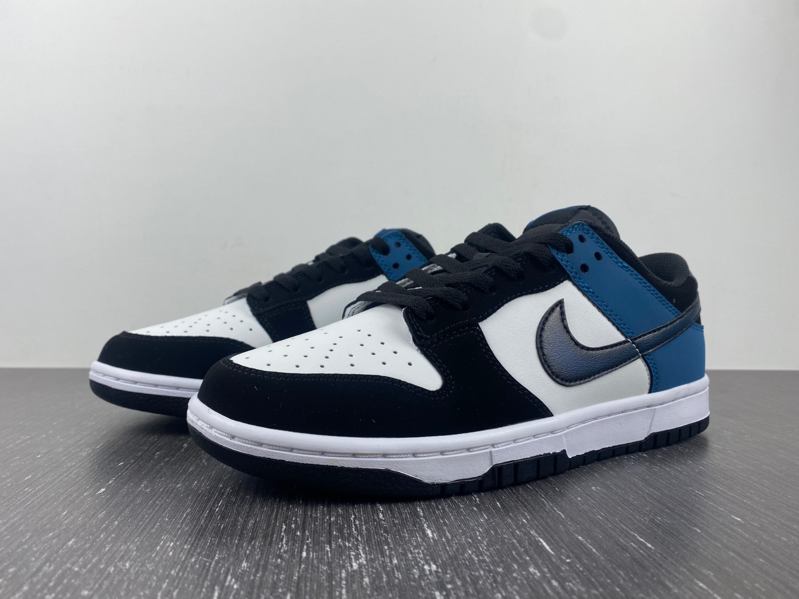 Nike Dunk Low “Industrial Blue FD6923-100