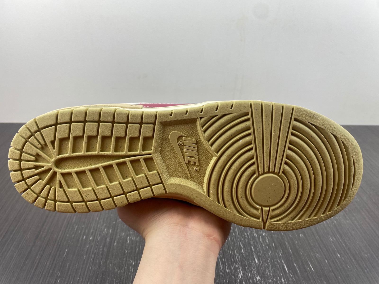 Nike Dunk Low Disrupt 2 “Valentine’s Day” FD4617-667