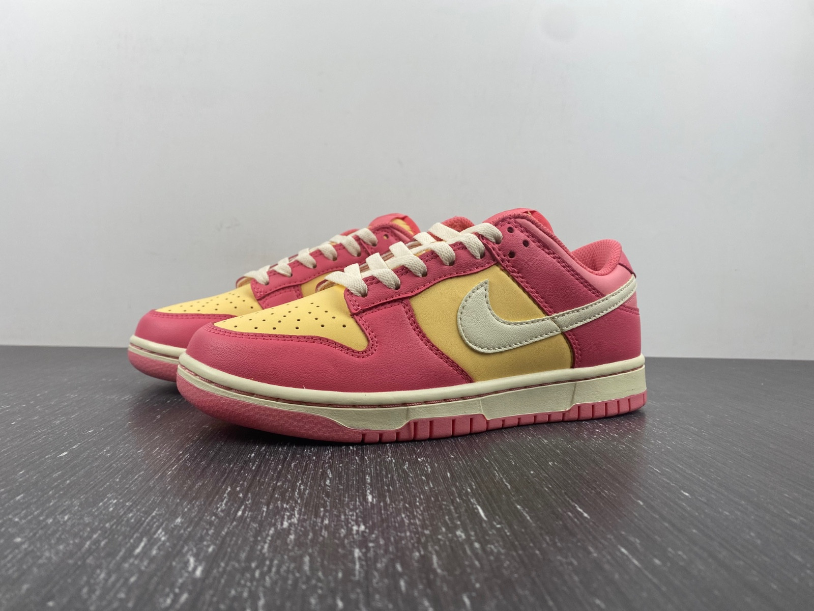 Nike Dunk Low GS DH9765-200