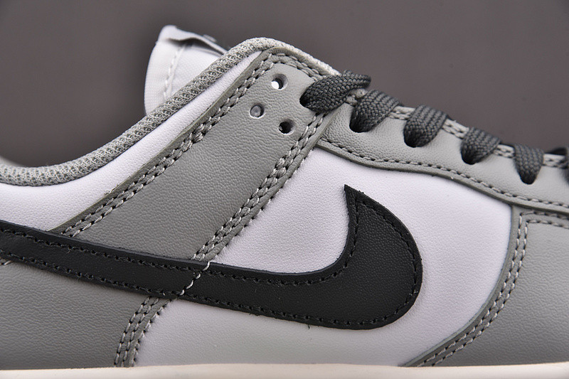 Dunk Low“Light Smoke Grey DD1503-117