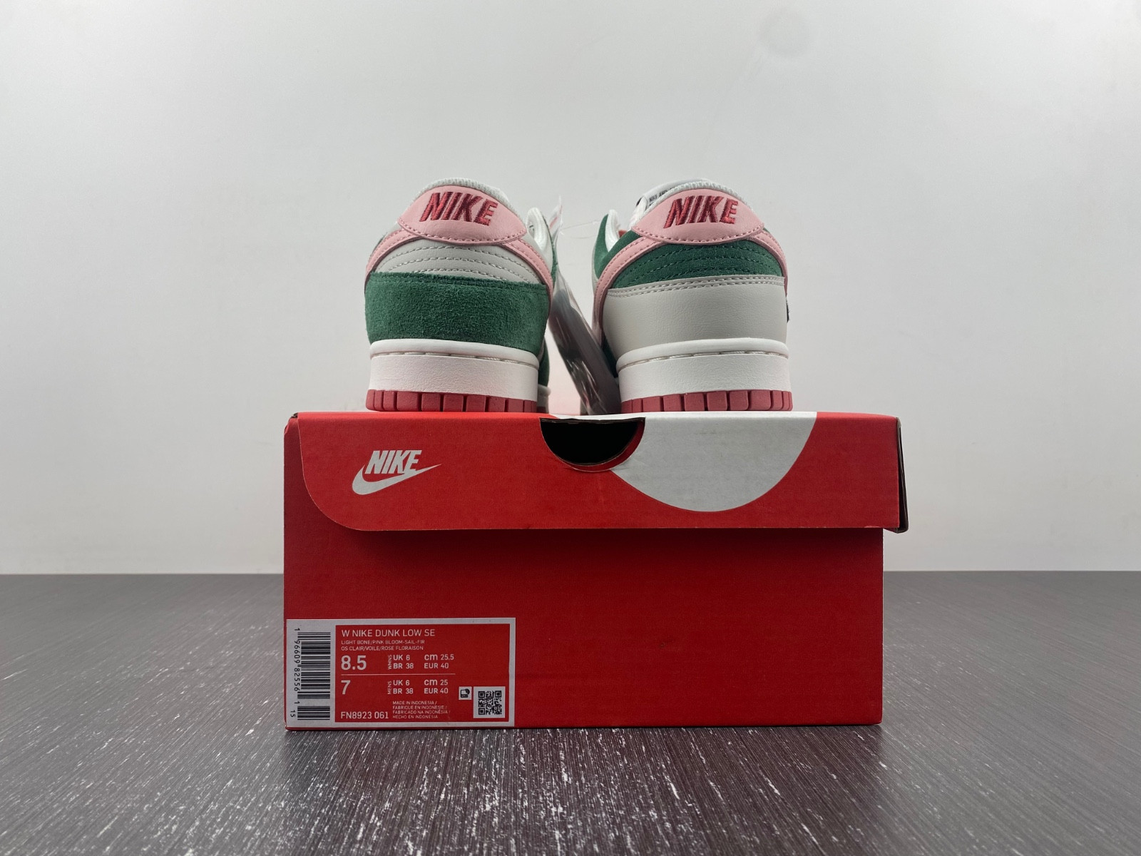 Nike SB Dunk Low FN8923-061