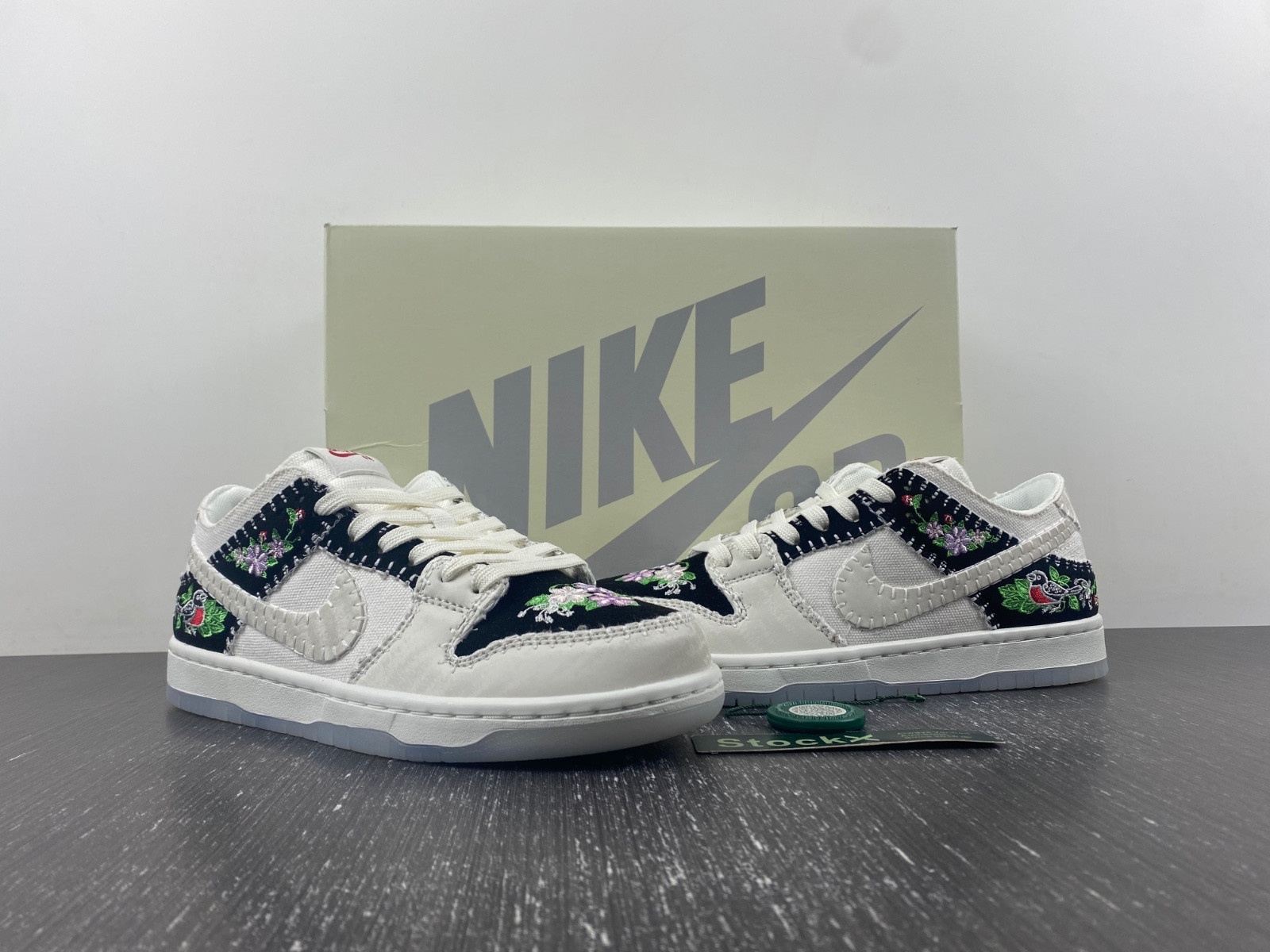 Nike SB Dunk Low “N7” FD6951-300