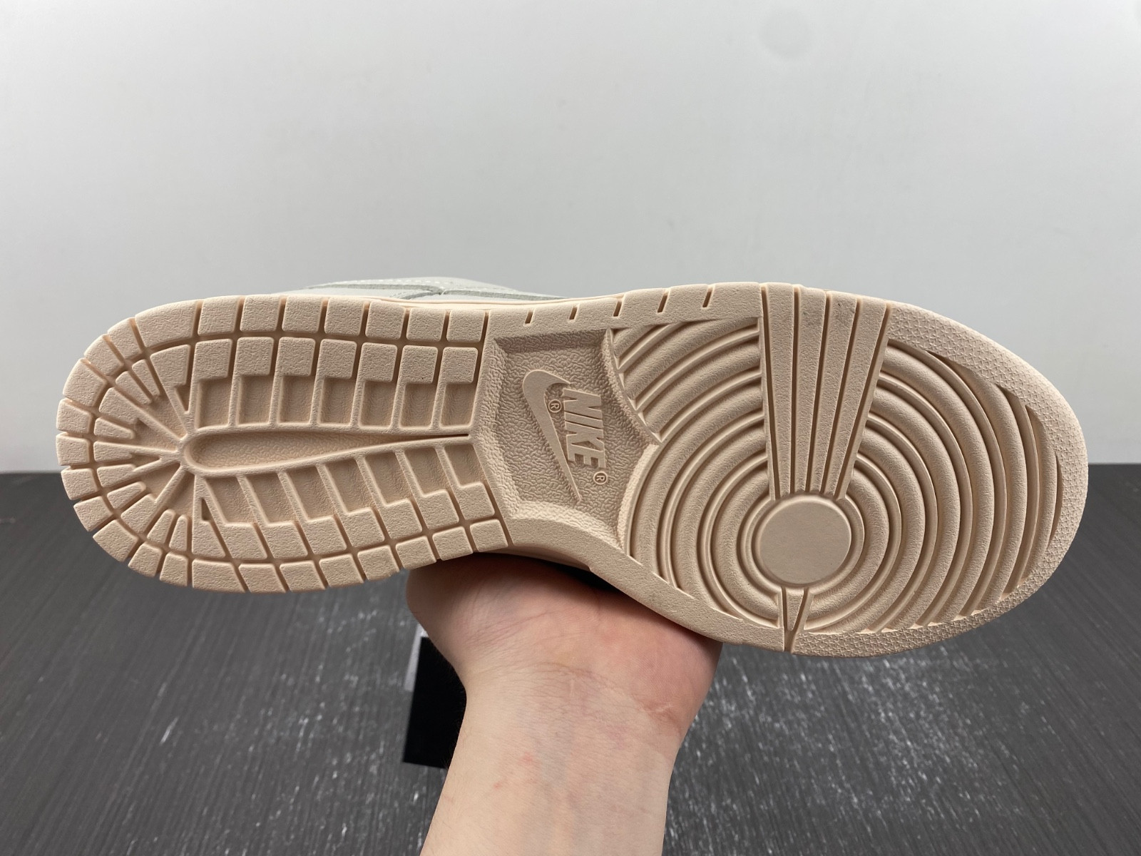 Nike Dunk Low “Light Orewood Brown” DZ2538-100