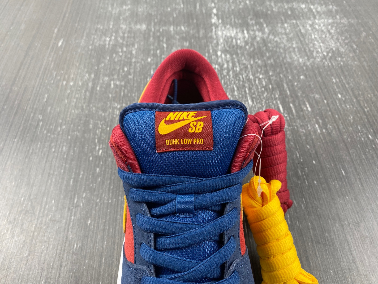 Nike SB Dunk Low “Barcelona” DJ0606-400