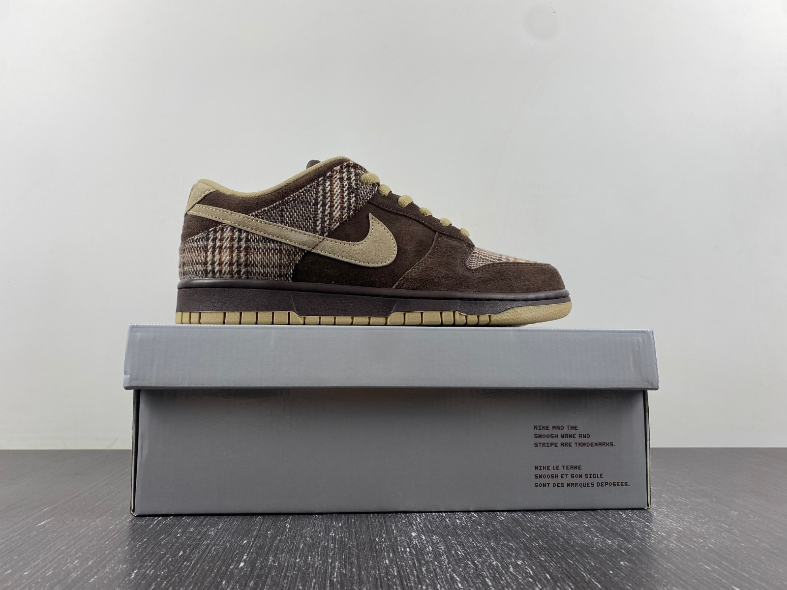 Nike SB Dunk Low “Tweed” 304292-223