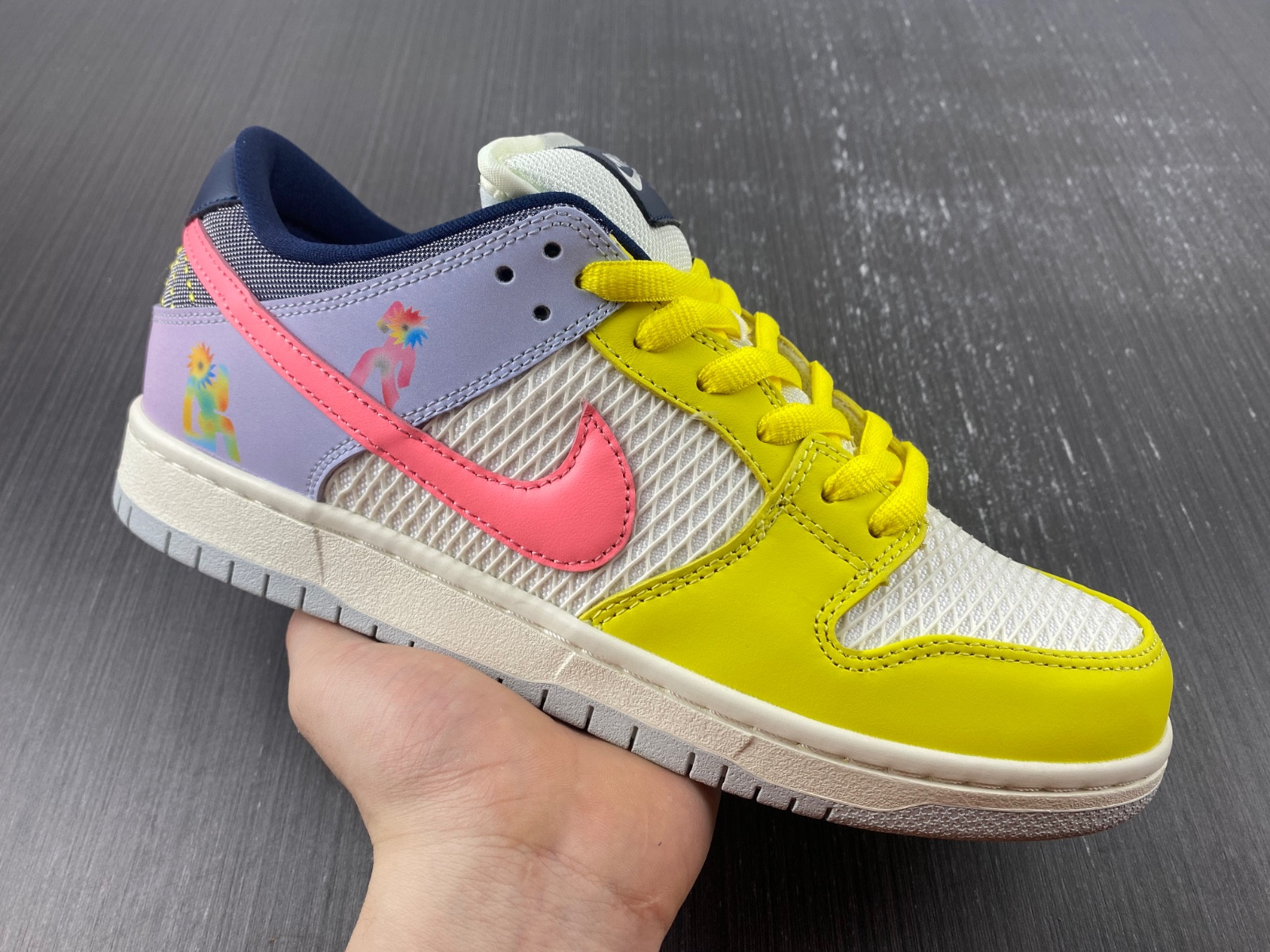 Nike SB Dunk Low “Be True” DX5933-900