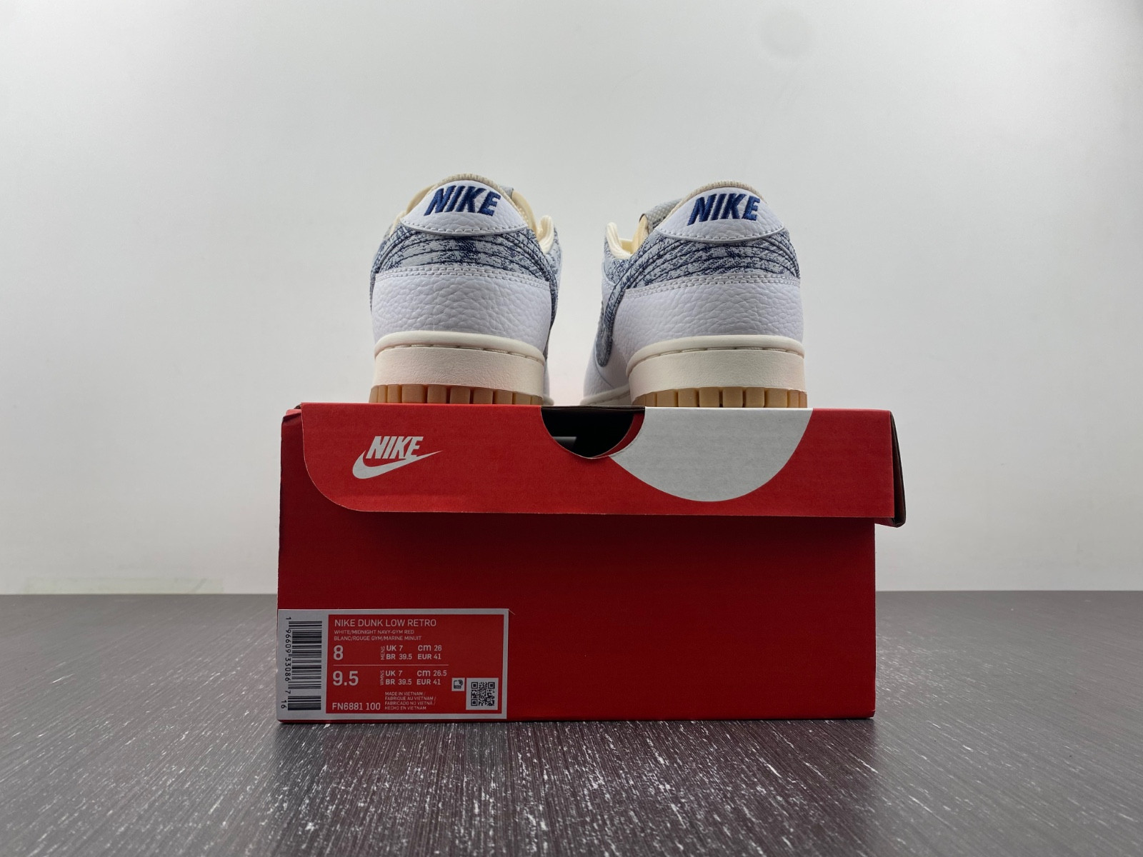 Nike Dunk Low “Washed Denim” FN6881-100