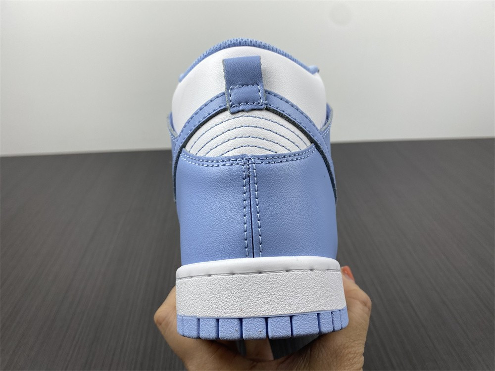 Nike Dunk High WMNS “Aluminum” DD1869-107