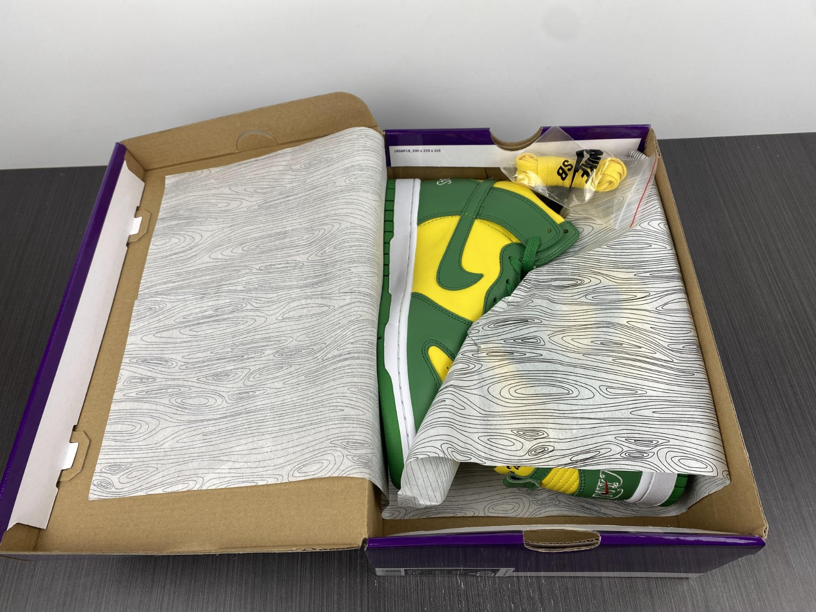 Supreme x Nike SB Dunk High “By Any Means” DN3741-700