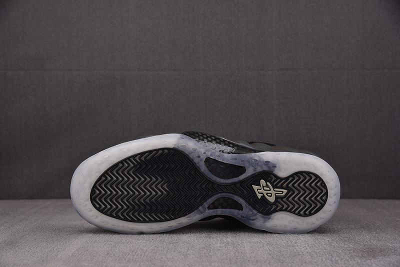 NK Air Foamposite One Hologram 314996-900