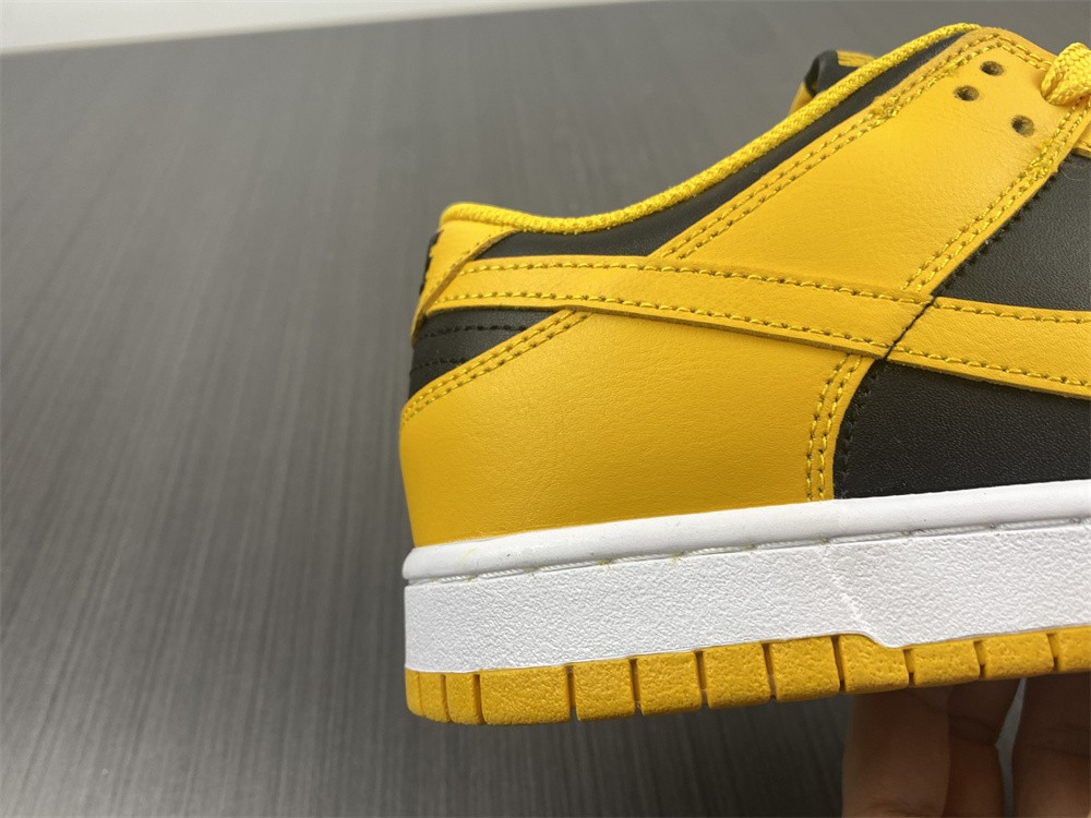 Nike Dunk Low “Goldenrod” DD1391-004