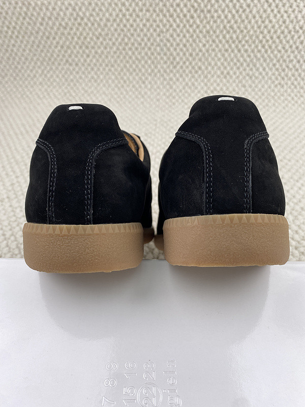 ma*s*n Ma*i*la sneakers