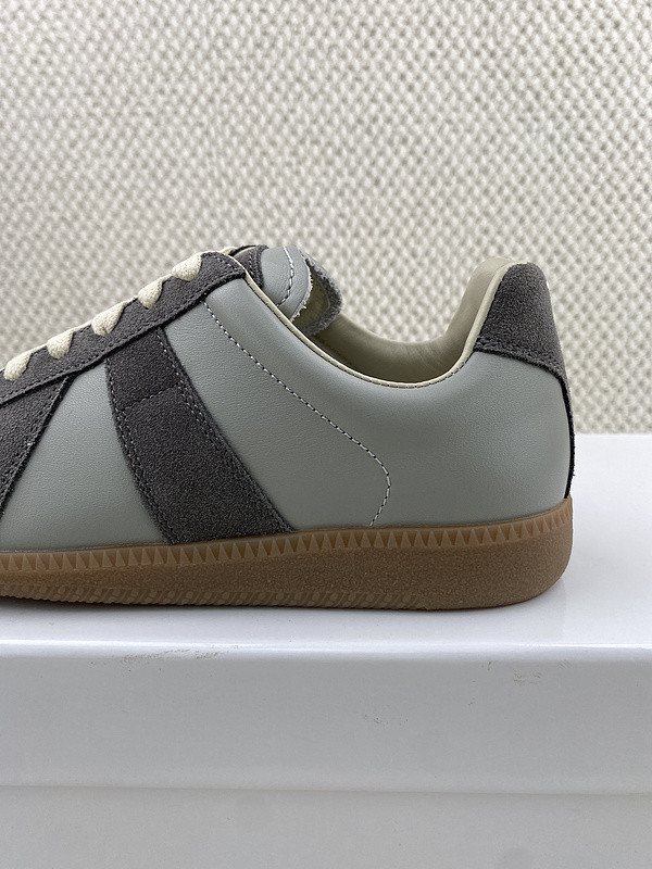 ma*s*n Ma*i*la sneakers