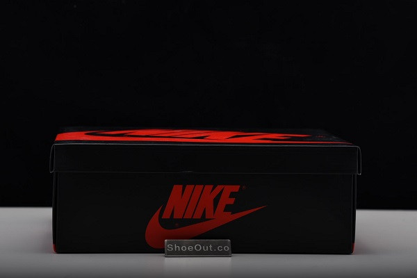 Air Jordan 1 Retro High Black Crimson Tint 555088-081